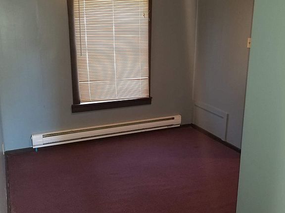 Second bedroom/office/dining room