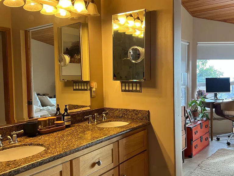 Sea Urchin Ln — Photo 24