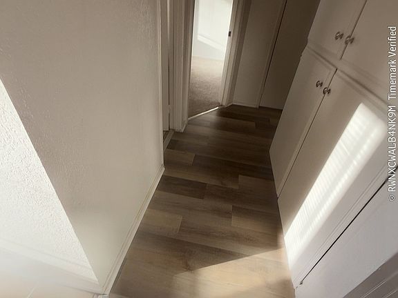 3rd image of 409 Stephens Dr APT 14