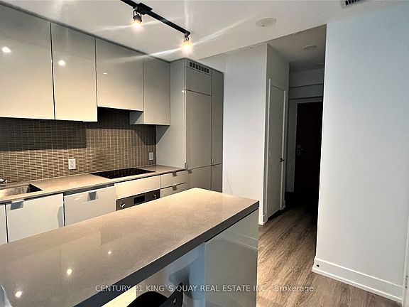 5th image of 7 Grenville St #4901
