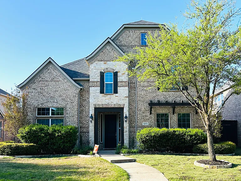 1273 Ranch Gate Ln — Photo 1