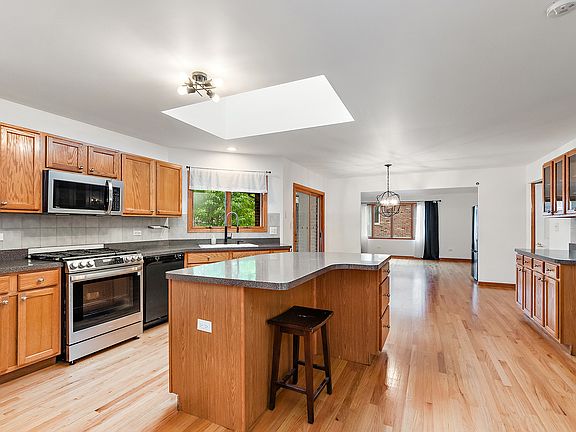 4th image of 14832 Moorings Ln