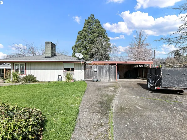 1085 Cannon Ct, Eugene, OR 97405