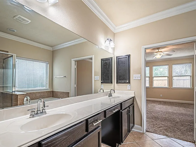 11507 Bermondsey Dr — Photo 32