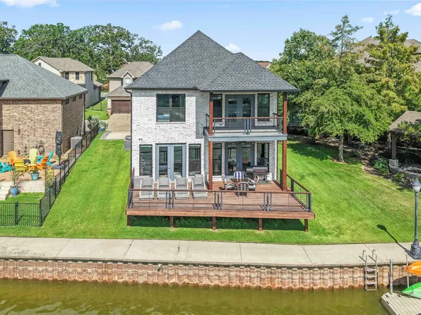118 Marina Dr, Mabank, TX 75156