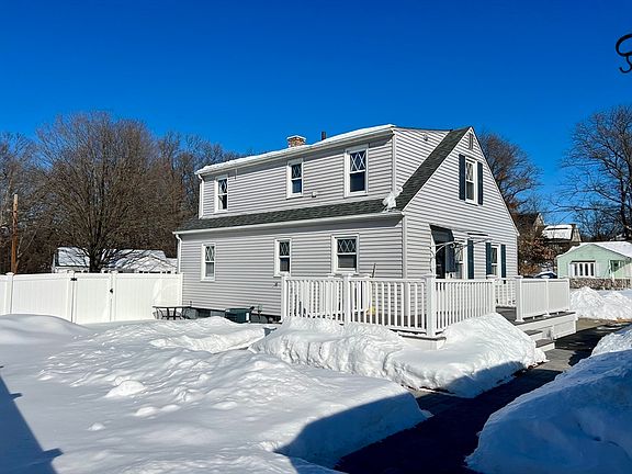 4th image of 112 W Canton Cir