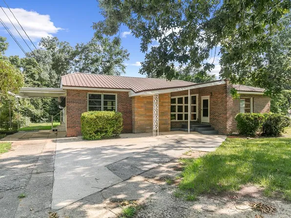 1105 Deborah St, Dothan, AL 36301