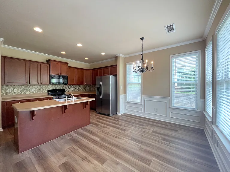 989 Parkside Wood Ct — Photo 11