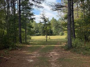 220 Lakewood Dr E, Jackson, TN 38305