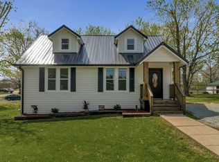 460 Grover Dr, Hohenwald, TN 38462