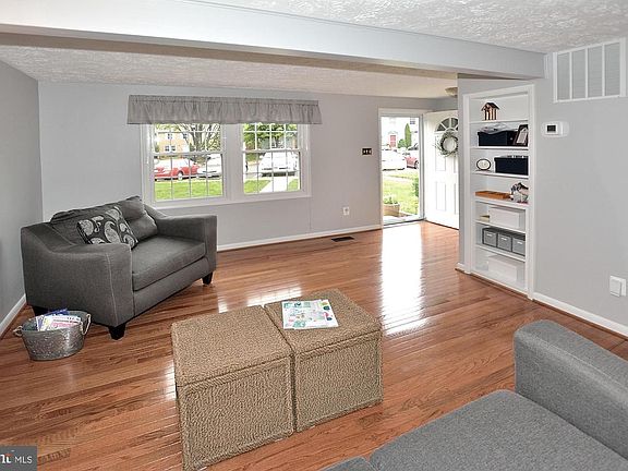 2nd image of 2949 Paddock Wood Ct