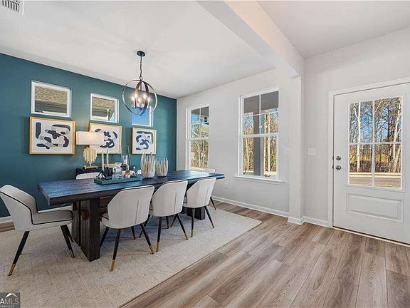3rd image of 2855 Pechaver Ct