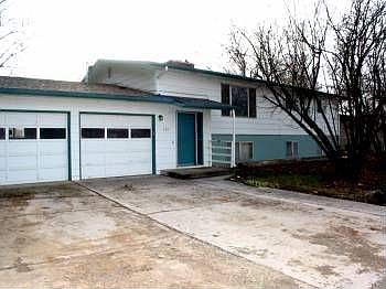 1st image of 521 Aurora Dr