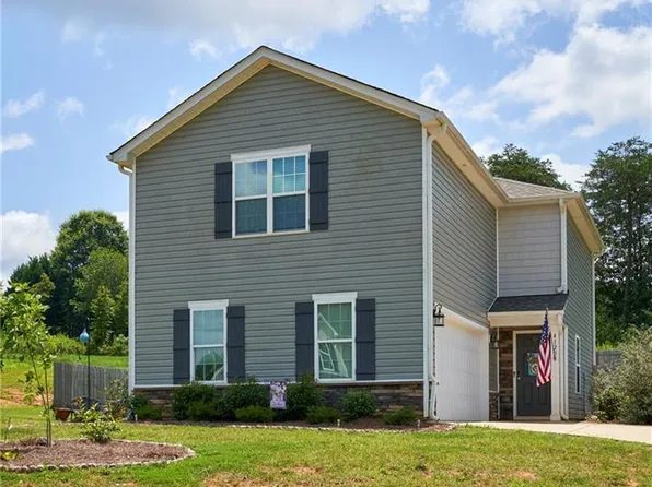 4120 Emmas Way, East Bend, NC 27018