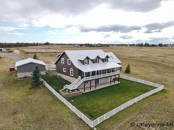 2nd image of 2139 Iron Mountain Rd