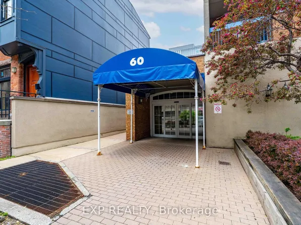 60 Saint Patrick St #435, Toronto, ON M5T 2X5