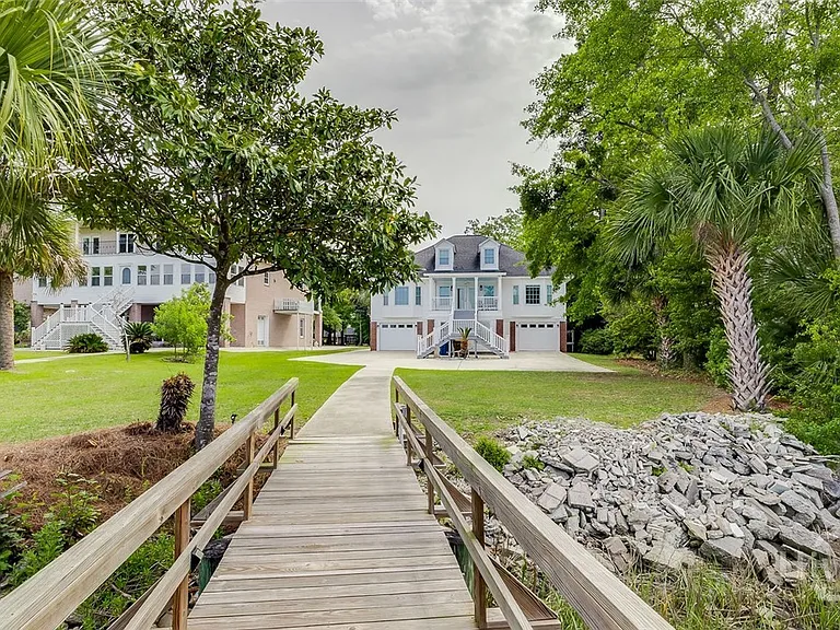 886 Waterford Landing Rd — Photo 31