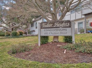 495 Chestnut St APT 11, Ashland, OR