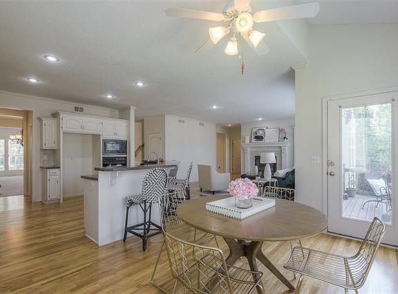 3rd image of 14328 England St
