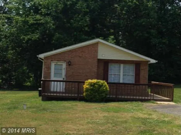 630 Field Rd, Lusby, MD 20657
