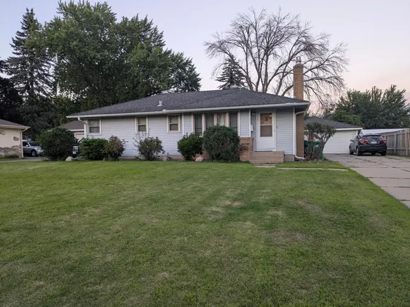 6306 Lee Ave N, Brooklyn Center, MN 55429