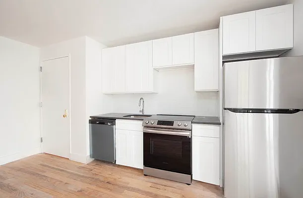 Rented by Compass | media 10