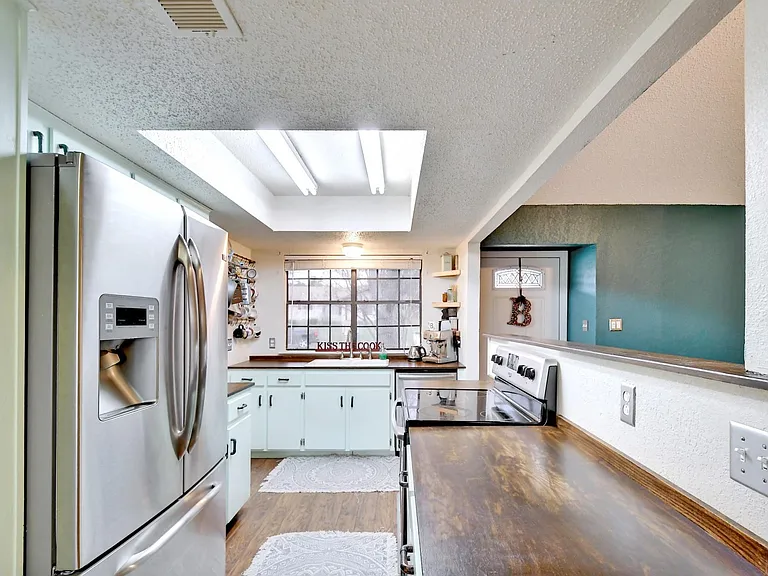 506 S Mount Rushmore Dr — Photo 10