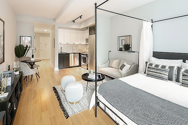 1st image of 67 Wall St APT 9i