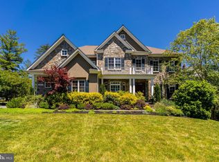 10631 Willowbrook Dr, Potomac, MD 20854