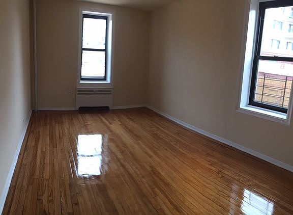 3rd image of 160 Beach 117th St APT 2F
