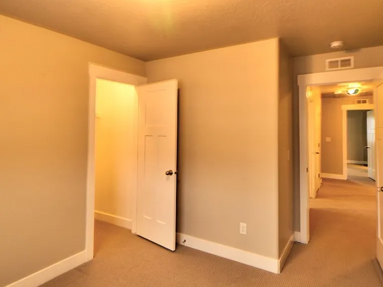 7440 N Hutch Ln — Photo 23