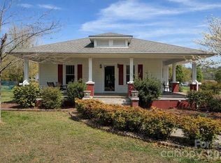 2102 Hickory Grove Rd, Gastonia, NC 28056