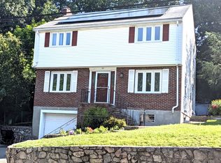 53 Sunset Hill Rd, West Roxbury, MA 02132