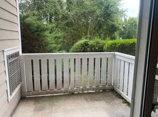 14309 Climbing Rose Way APT 103, Centreville, VA 20121