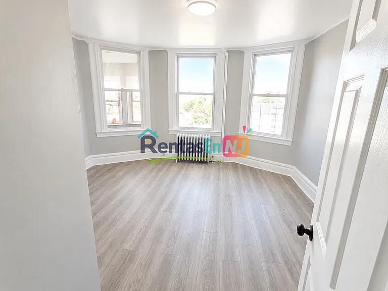 49 Norwood St #2C — Photo 2