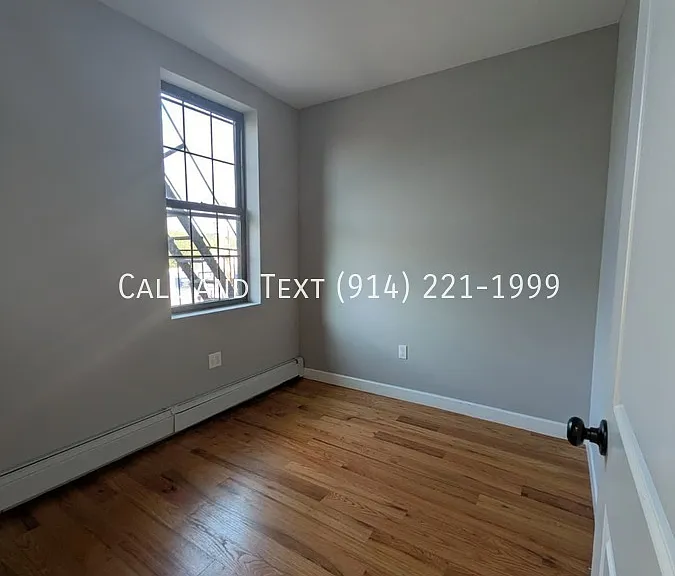 776 E 233rd St — Photo 1