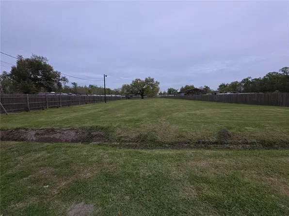 312 Canal St, Luling, LA 70070