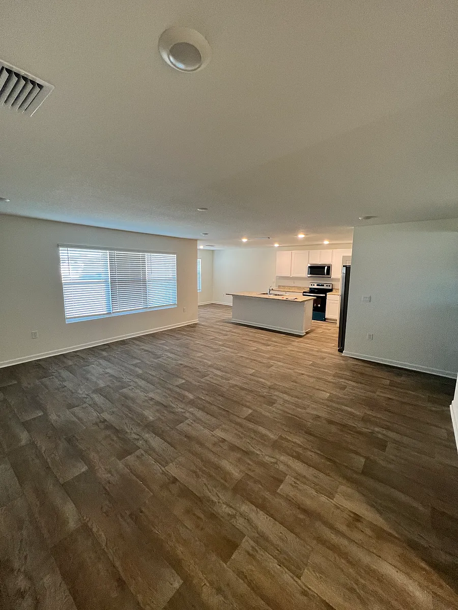 Building Photo - 14444 Fawn Dr