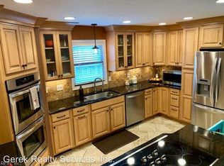 909 Lindale Dr, Chesapeake, VA 23320