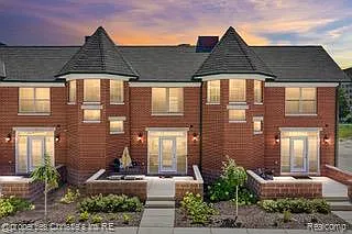 248 Erskine St Photo 1