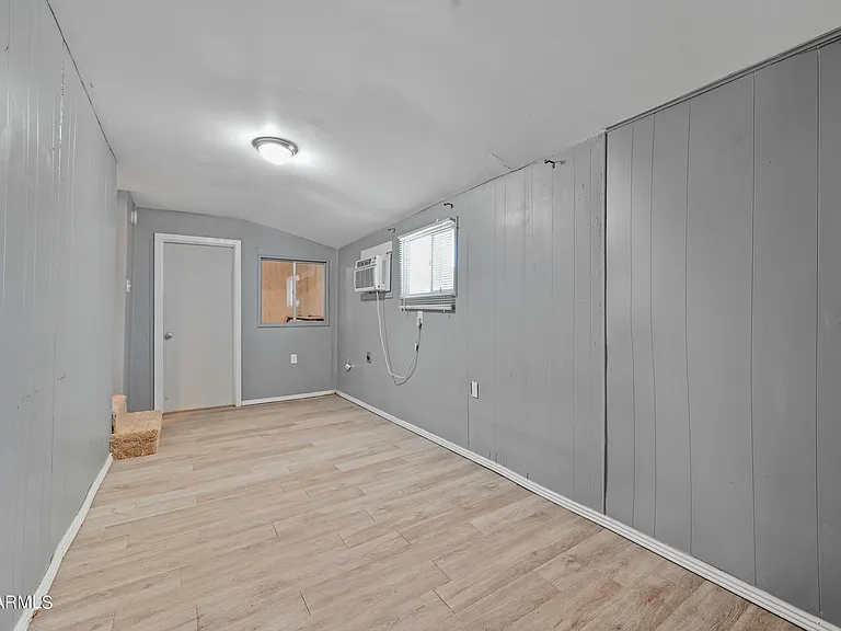 2055 W Gregory St — Photo 12