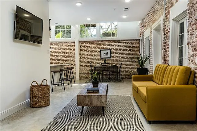 1212 N Rampart St #101 — Photo 7