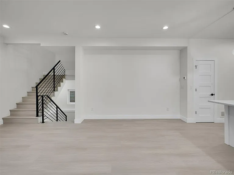 4640 W 39th Ave — Photo 8