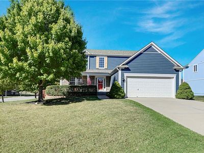 1892 W Fredrickson Cir, Olathe, KS, 66061