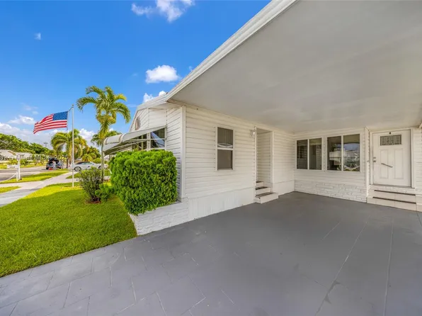 5298 NW 4th Ter, Pompano Beach, FL 33064