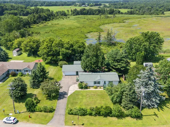 519 W Clayton Ave, Clayton, WI 54004