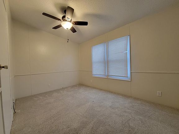 3rd image of 10581 Cutler St