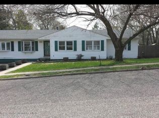 120 Rutgers Dr, Lakewood, NJ 08701