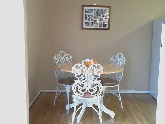 4th image of 1310 Louisville Road #28