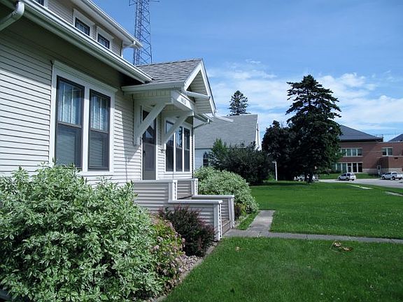4th image of 1912 Ithaca Ave